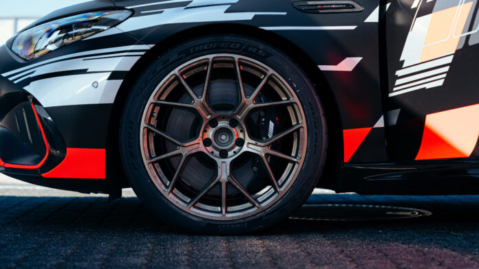 Der neue elektrische Mercedes-AMG CLA 45 4MATIC+