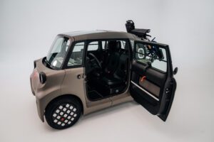 Citroen ami[for]all Der Öffnungswinkel der Fahrertür wurde auf 90 Grad erweitert