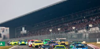 DTM am Nürburgring: Matteo Cairoli triumphiert mit Ferrari im Eifel-Hit DTM 2026 Nürburgring - Rennstart
