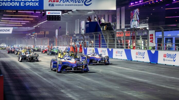 Formel E London 2026 Porsche 99X Electric (#94, #51), Pascal Wehrlein, Nico Müller, Porsche Formel-E-Team,