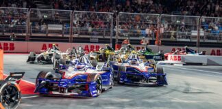 Doppelter Triumph für Porsche: Pascal Wehrlein ist Formel-E-Weltmeister Porsche 99X Electric (#94, #51), Pascal Wehrlein, Nico Müller beim London E-Prix