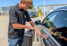 Mit einem Funkverlängerer kann überprüft werden, ob ein Keyless-System sicher ist.