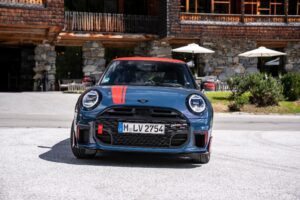 MINI JCW 3-Türer mit Original MINI JCW Zubehör