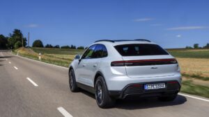 Porsche Macan mit Business-Paket - Heckansicht