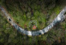 Vernetztes Fahren: Volvo rollt großes Software-Update für mehr Sicherheit und Spatial Audio aus Neue Volvo „Connected Safety“-Funktionen