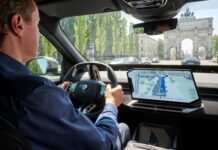 BMW Maps: Neues 3D-System vereint Navigation und Fahrerassistenz BMW Maps mit Fahrerassistenz