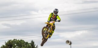 Deutsche Motocross-Meisterschaft: Max Thunecke und Tom Sönke Hänel feiern vorzeitige Meistertitel in Holzgerlingen Thunecke sicherte mit einem Doppelsieg in Holzgerlingen die Meisterschaft