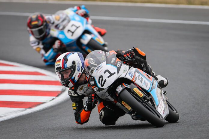 Moto4 - Anina Urlaß will Platz zwei verteidigen Moto4 - Anina Urlaß will Platz zwei verteidigen