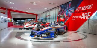 Formel E: Porsche stellt erfolgreichen Weltmeister-Rennwagen 99X Electric im Museum aus Formel E Porsche 99X Electric