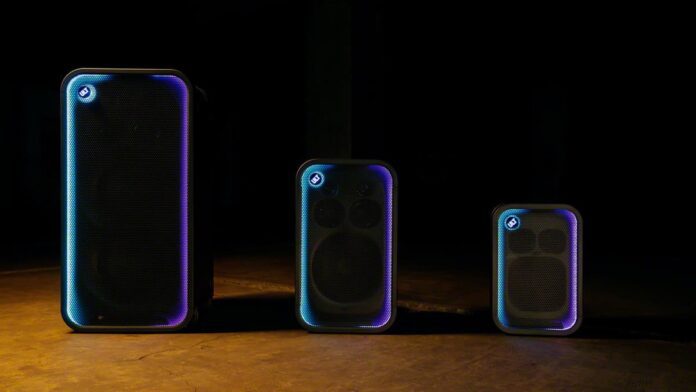 Sony ULT TOWER MAX, 7 & 5: Neue Party-Lautsprecher Sony ULT TOWER MAX, 7 & 5: Neue Party-Lautsprecher