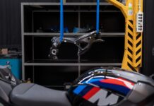 Der neue M Motorsport Rahmen der BMW M 1000 RR.