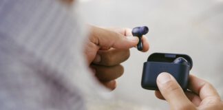 HiFi-Klang im Miniformat: Cambridge Audio stellt Melomania A100SE mit Dolby Spatial Audio vor Cambridge Audio Melomania A100SE In Ears vorgestellt