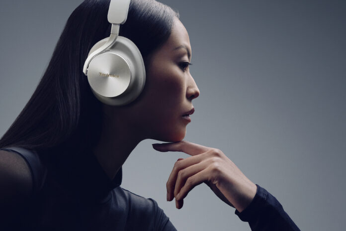 Technics EAH-A1000 vorgestellt Technics EAH-A1000 Over Ear Kopfhörer